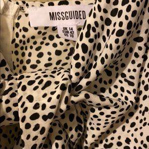 Missguided Dresses - Missguided•White Animal Print Maxi Dress•Size 10 Missguided Dresses - Missguided•White Animal Print Maxi Dress•Size 10